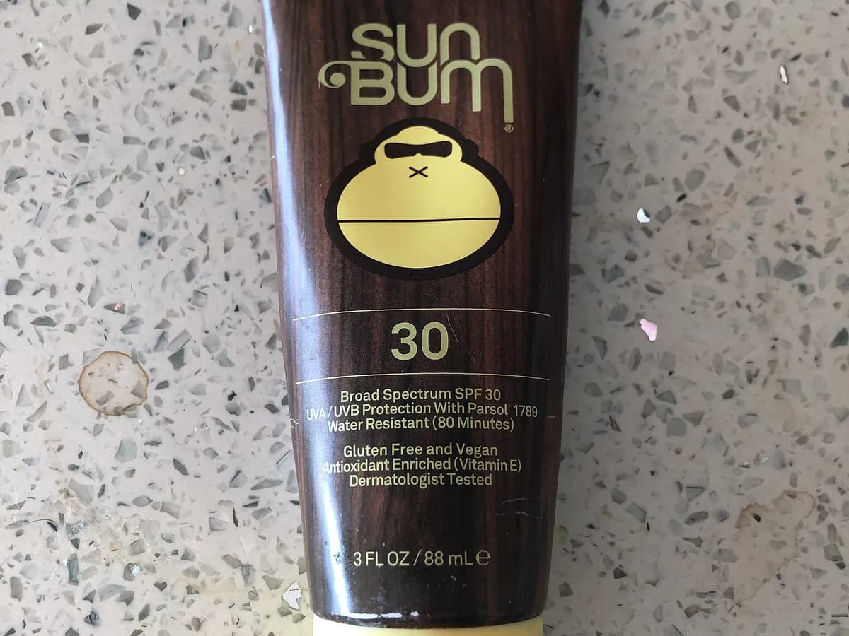 Tuba kreme za sunčanje sa zaštitnim faktorom SPF 30