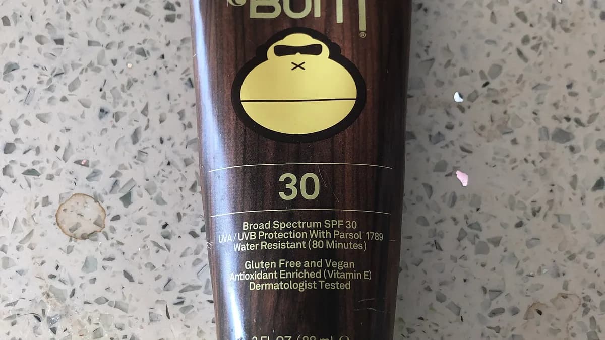 Tuba kreme za sunčanje sa zaštitnim faktorom SPF 30