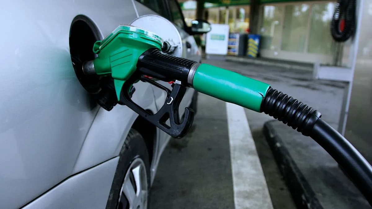 Pištolji za točenje goriva na aparatu benzinske pumpe