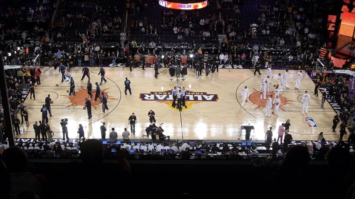 Pogled odozgo na teren tokom NBA All-Star utakmice 2009. u Phoenixu