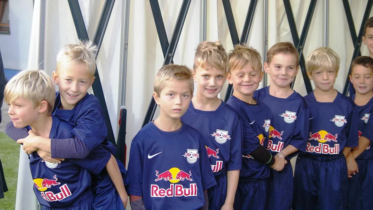 Mladi igrači Željezničara i Salzburga u utakmici UEFA Lige mladih