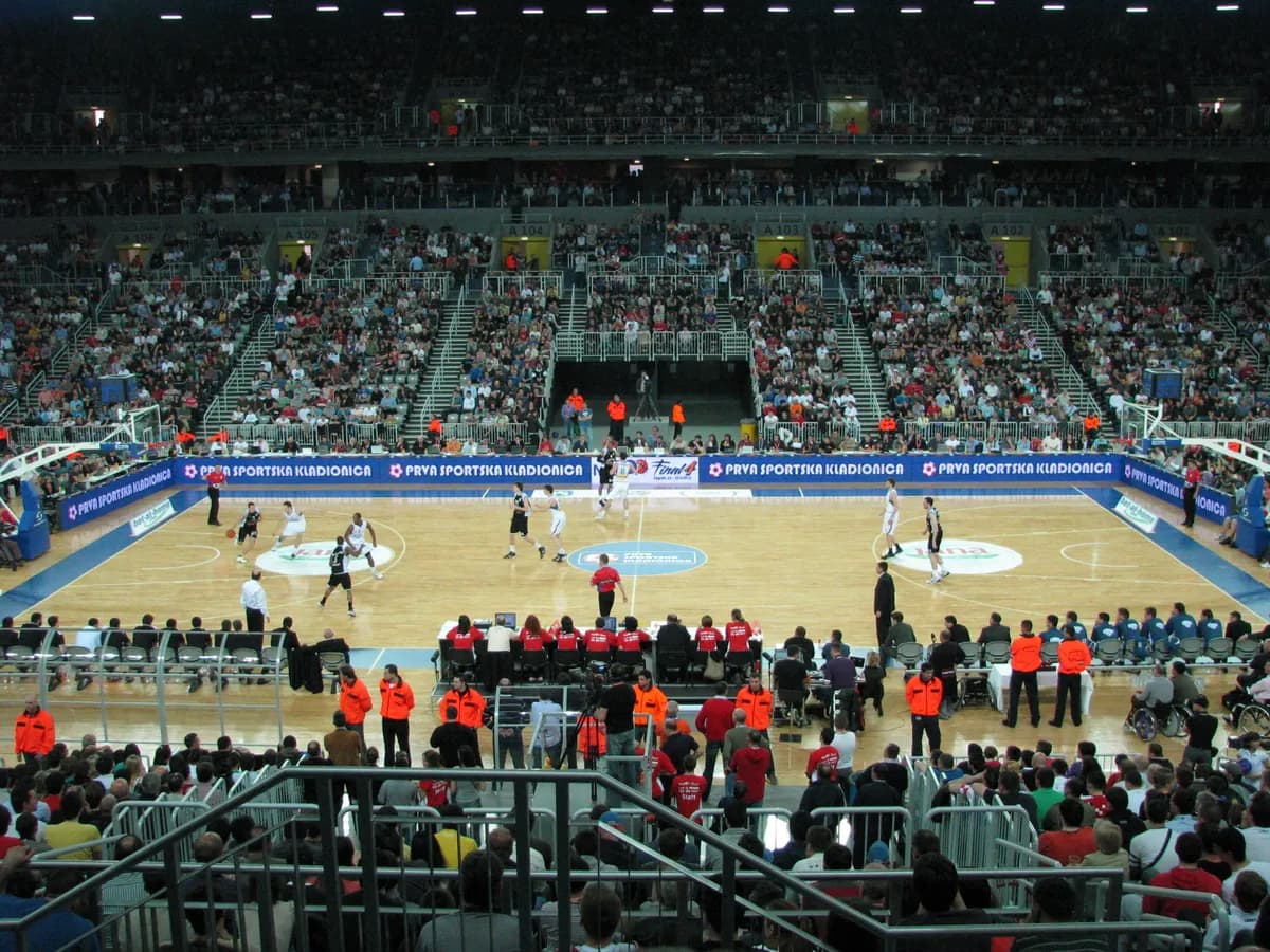 Finale regionalne NLB lige Cibona – Partizan u Areni Zagreb 2010. godine