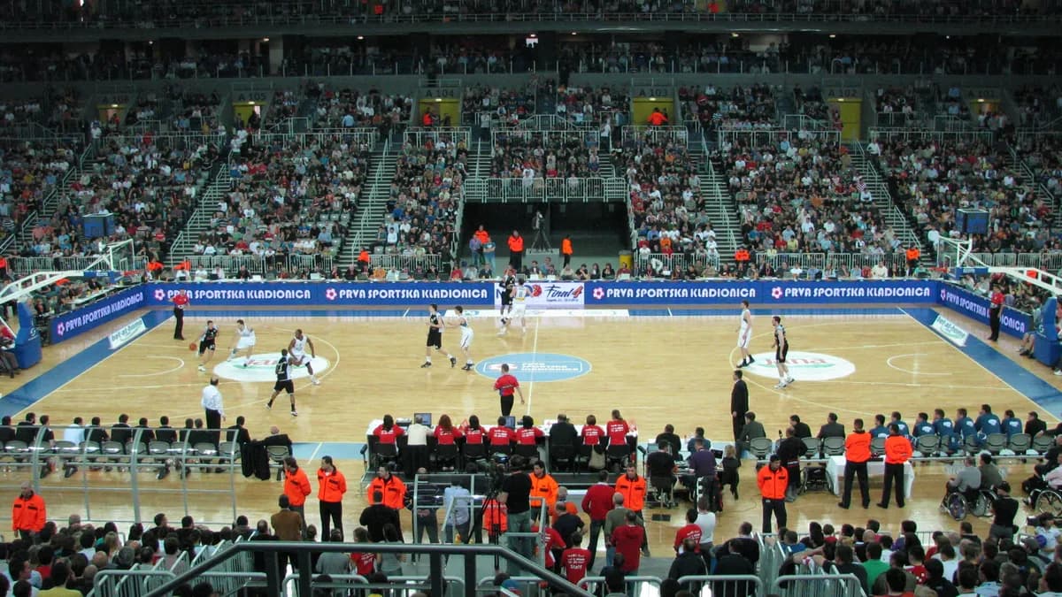 Finale regionalne NLB lige Cibona – Partizan u Areni Zagreb 2010. godine