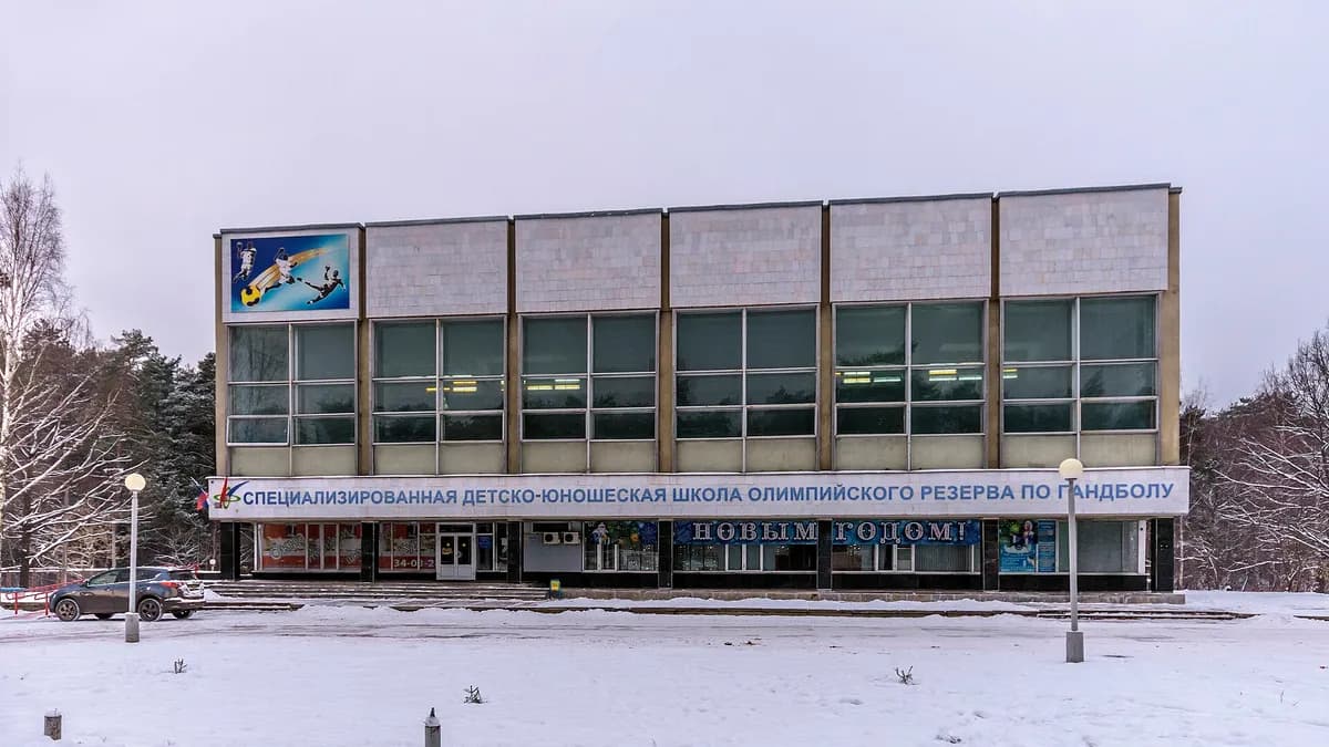 Djeca na treningu rukometne škole