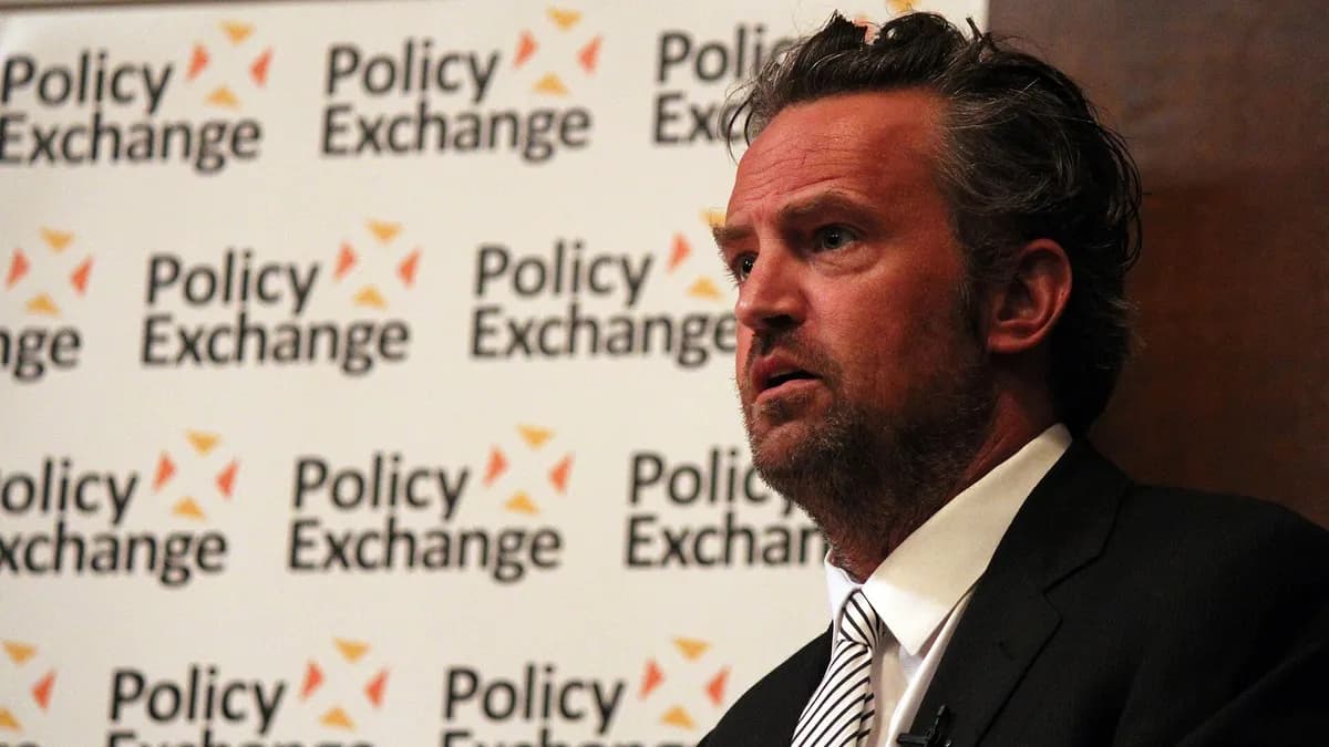 Glumac Matthew Perry na skupu organizacije Policy Exchange u decembru 2013. godine.