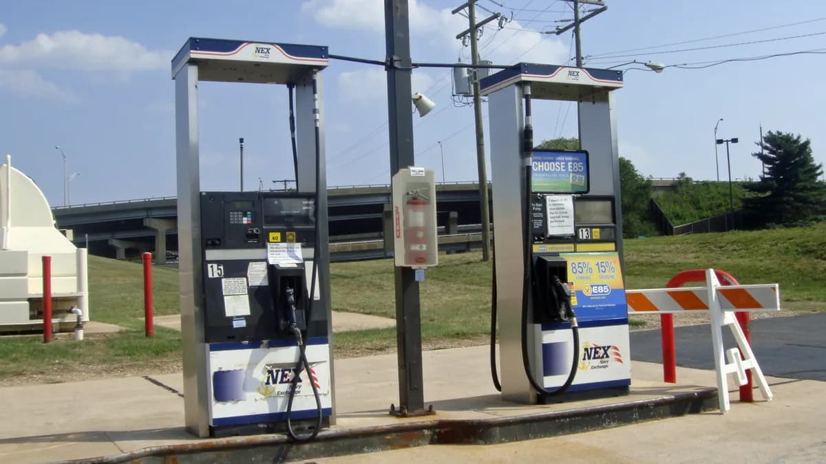 Pumpe za biogoriva B20 i E85 na benzinskoj stanici u SAD-u