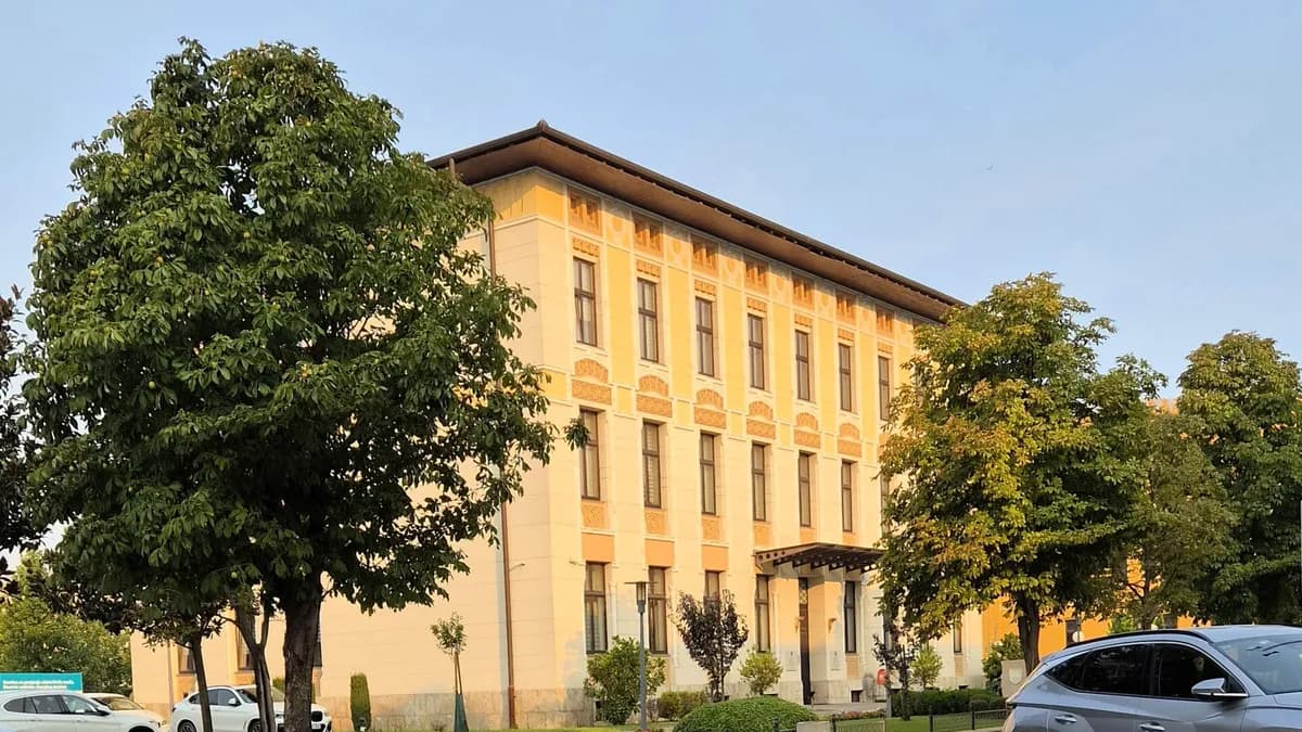 Zgrada Gradske vijećnice u Mostaru
