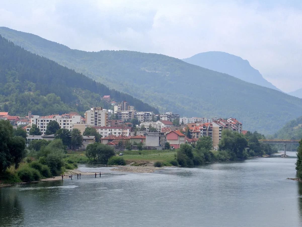 Panorama Foče, na ušću Ćehotine u Drinu.