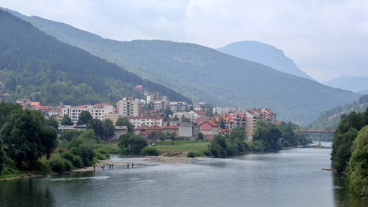 Panorama Foče, na ušću Ćehotine u Drinu.