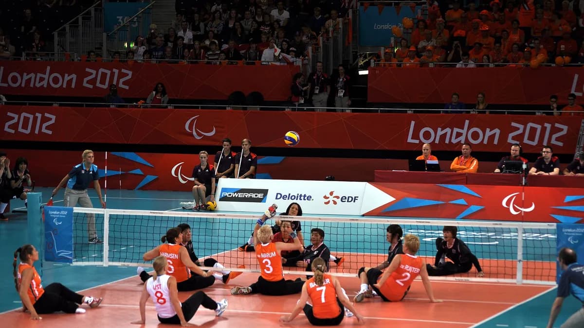 Utakmica sjedeće odbojke na Paraolimpijskim igrama u Londonu 2012. godine