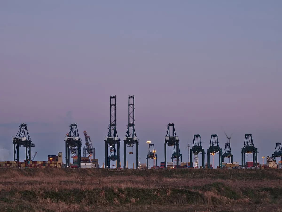 Kontejnerski terminal u luci Antwerpen