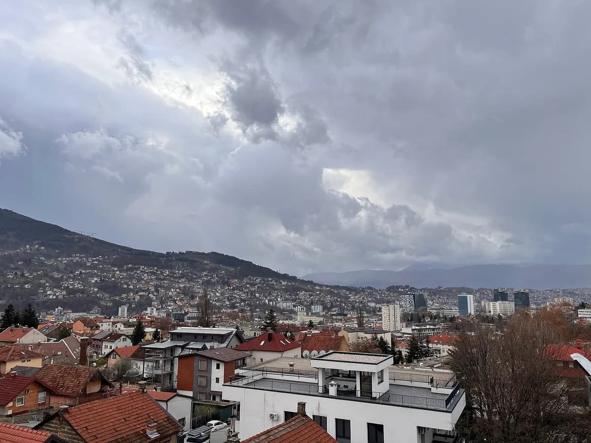 Pogled na Sarajevo s Višnjika