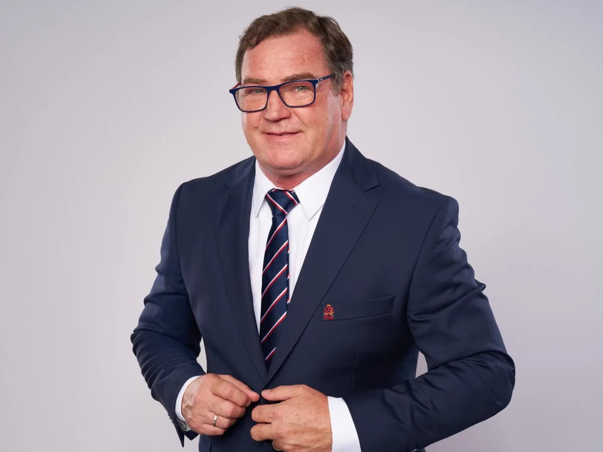 Jan Urban, poljski nogometni trener, fotografisan 2025. godine.